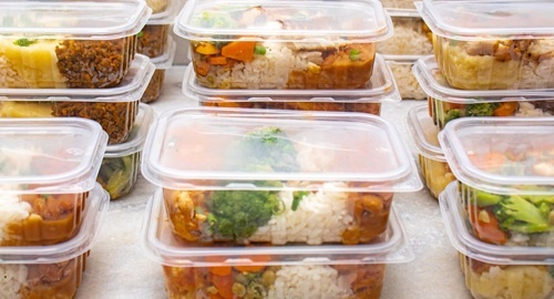 Storing leftover food in containers